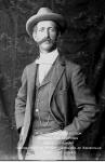 henry.jpg (28572 bytes)